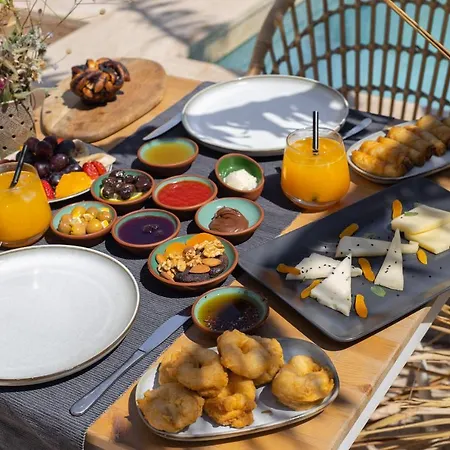 Panjur Cunda 酒店 *