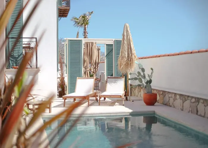 Panjur Cunda Hotell *